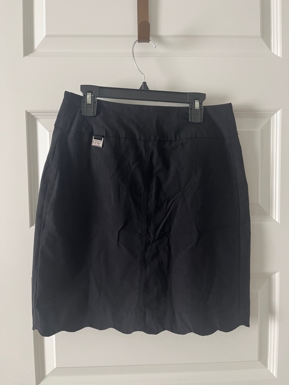 Lulu-B Black Scalloped Hem Mini Skirt - Picture 3 of 9